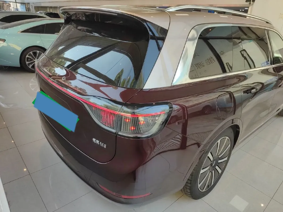 2025 AITO AITO M9 REEV 160HP REEV 52KWH,autocango,china used car exporter,china ev exporter,chinese used car exporter,chinese used ev exporter