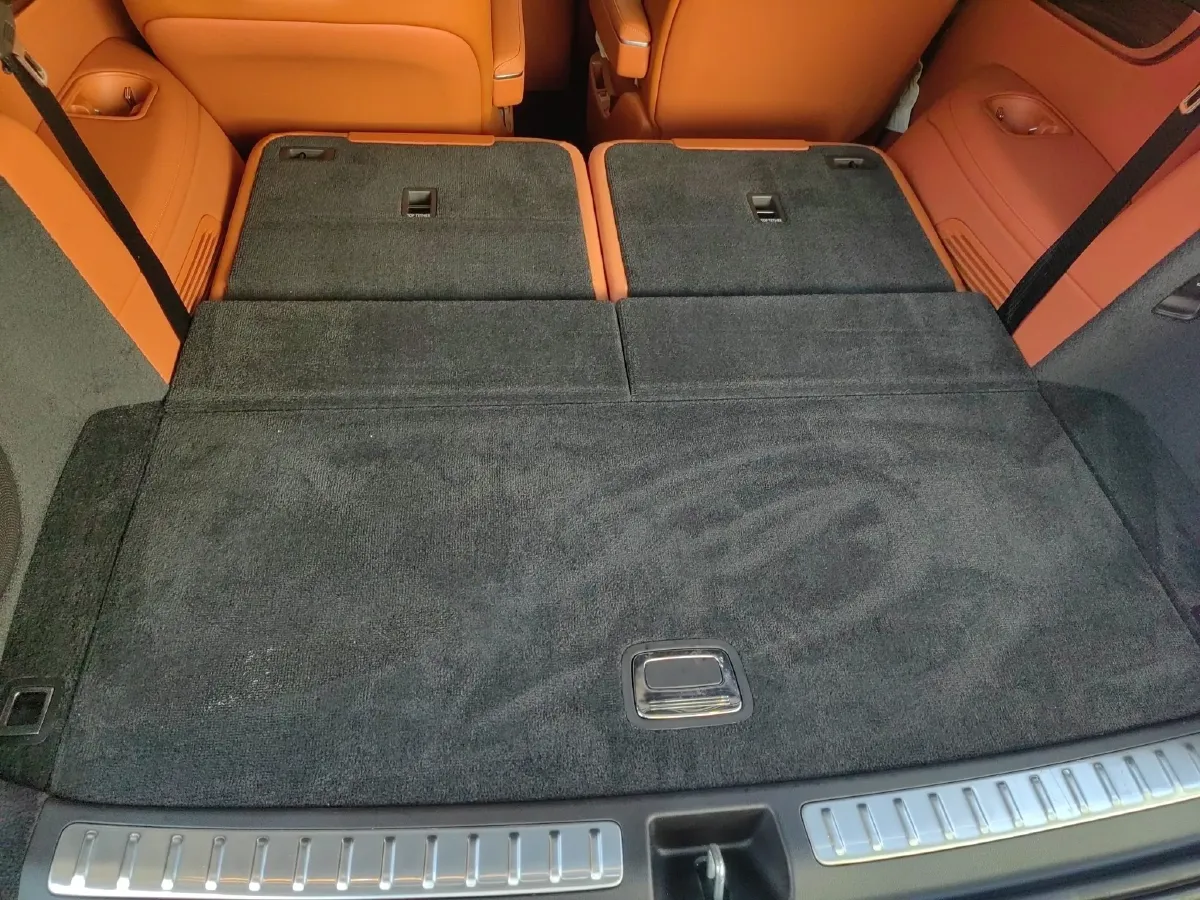 2025 AITO AITO M9 REEV 160HP REEV 52KWH,autocango,china used car exporter,china ev exporter,chinese used car exporter,chinese used ev exporter