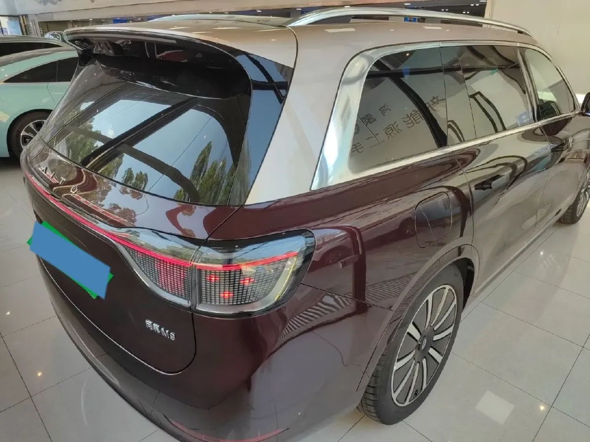 2025 AITO AITO M9 REEV 160HP REEV 52KWH,autocango,china used car exporter,china ev exporter,chinese used car exporter,chinese used ev exporter