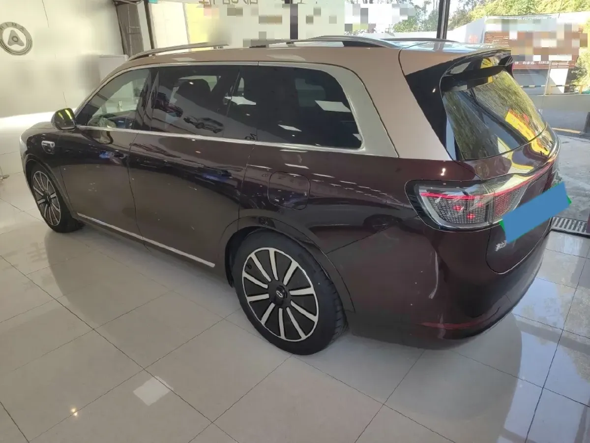 2025 AITO AITO M9 REEV 160HP REEV 52KWH,autocango,china used car exporter,china ev exporter,chinese used car exporter,chinese used ev exporter