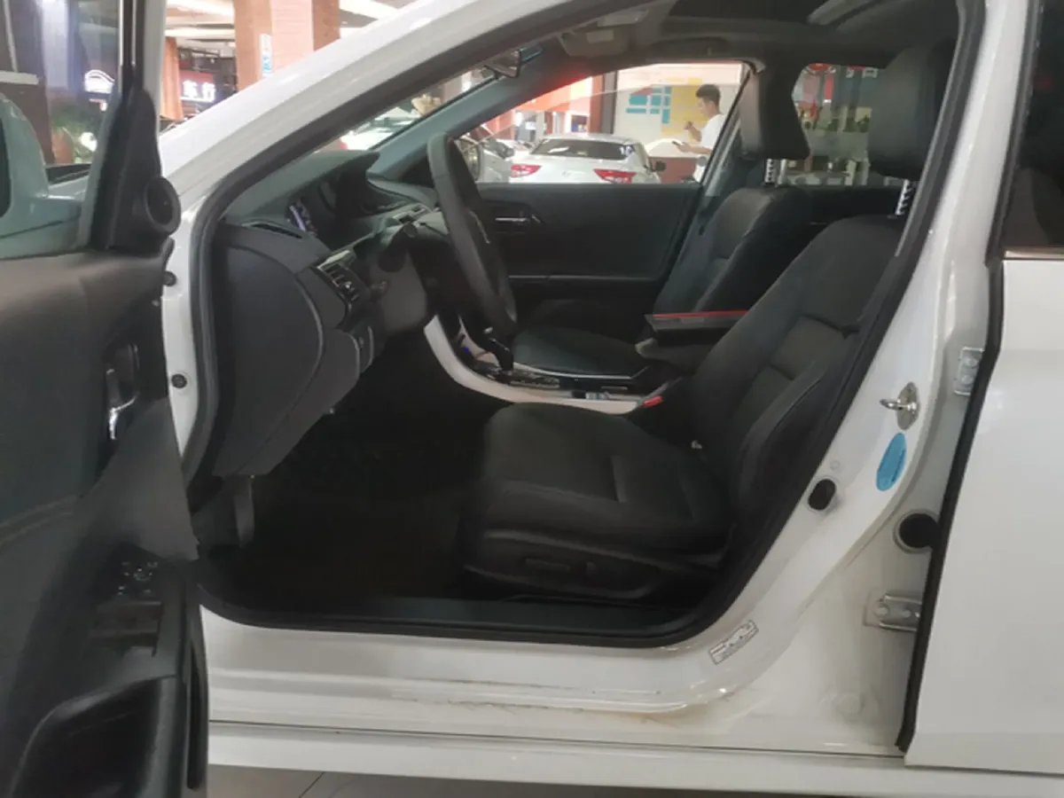 2016 Honda Accord 2.0L 155HP L4 CVT,autocango,china used car exporter,china ev exporter,chinese used car exporter,chinese used ev exporter