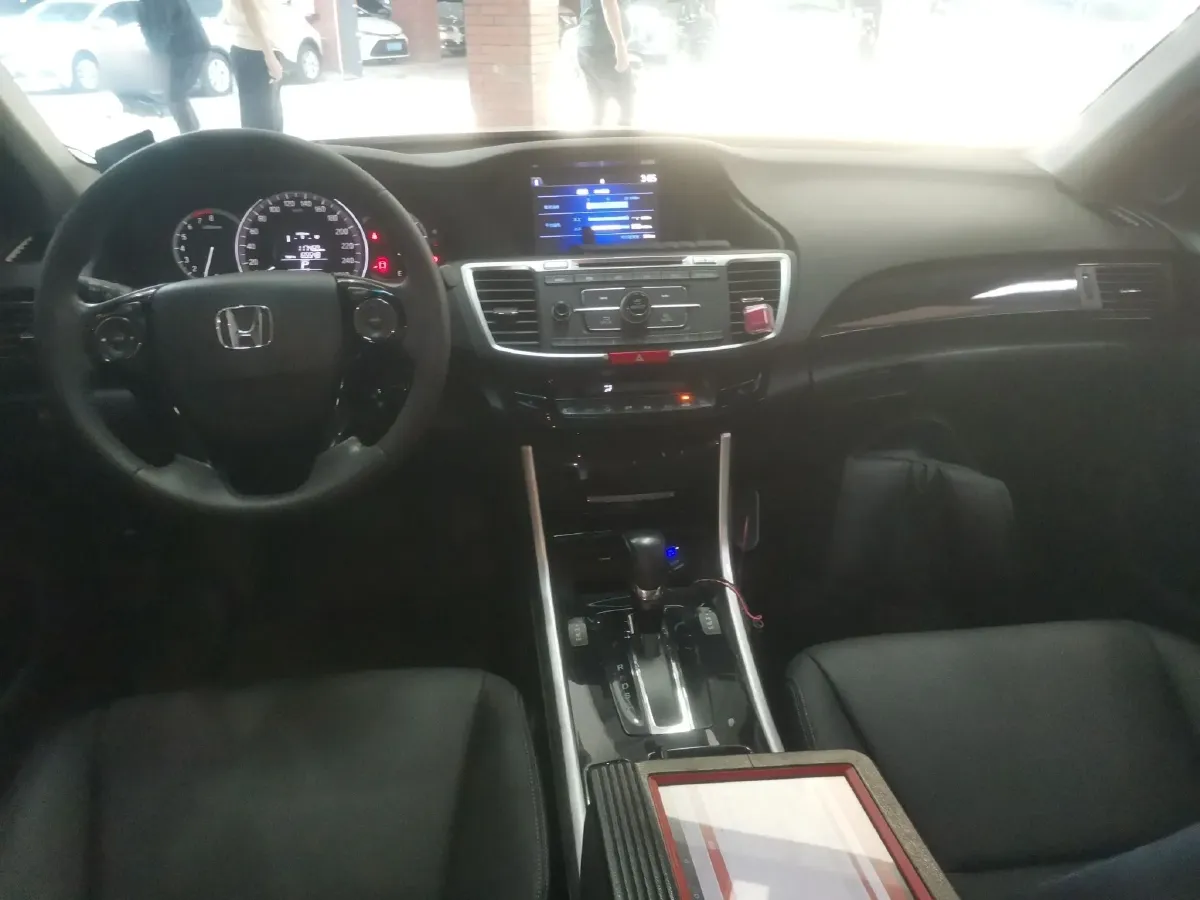 2016 Honda Accord 2.0L 155HP L4 CVT,autocango,china used car exporter,china ev exporter,chinese used car exporter,chinese used ev exporter