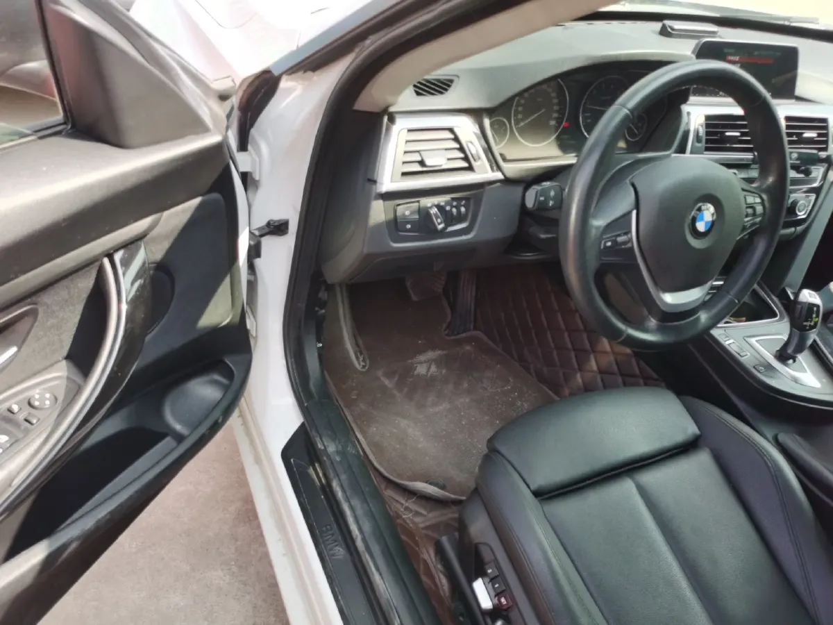 2019 BMW 3 Series GT 2.0T 184HP L4 8AT,autocango,china used car exporter,china ev exporter,chinese used car exporter,chinese used ev exporter