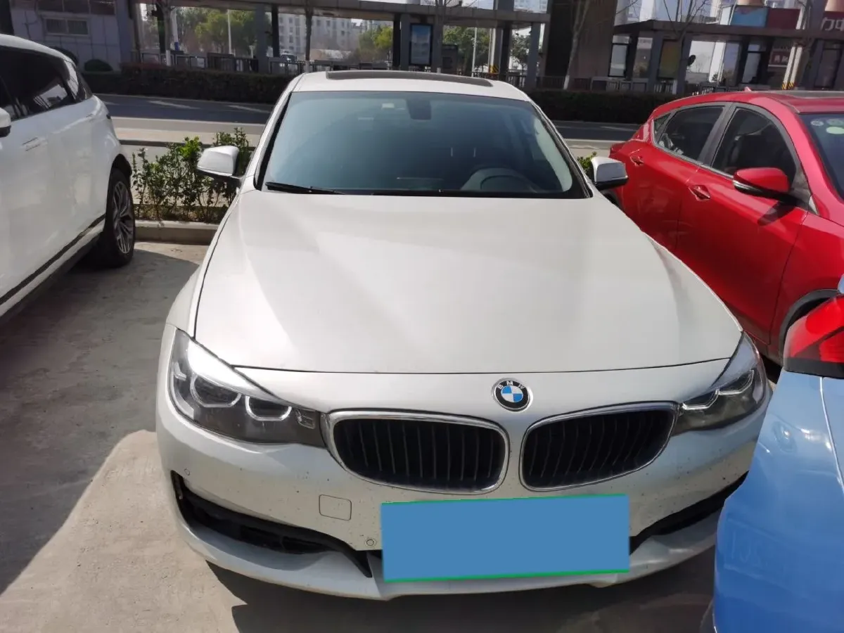 2019 BMW 3 Series GT 2.0T 184HP L4 8AT,autocango,china used car exporter,china ev exporter,chinese used car exporter,chinese used ev exporter