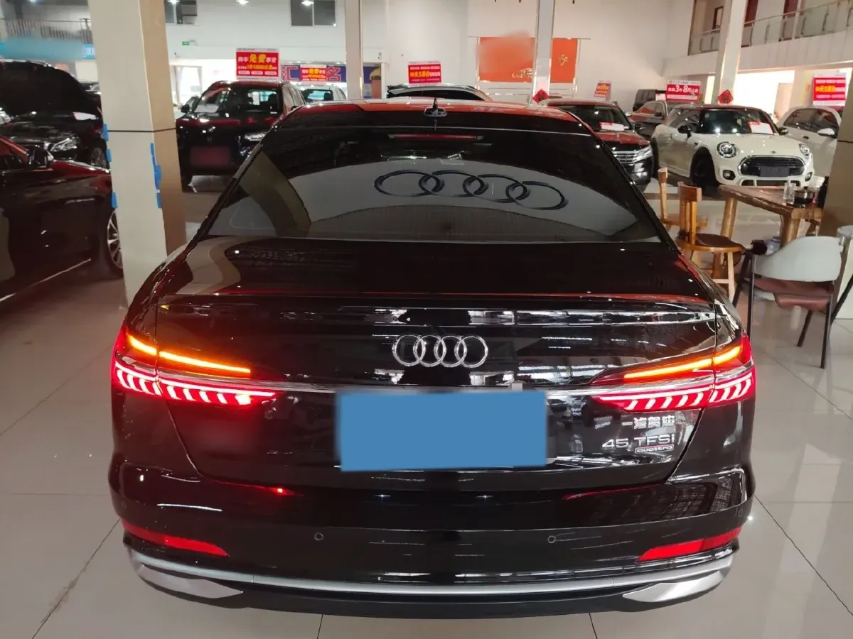 2023 Audi A6L 2.0T 245HP L4 7DCT,autocango,china used car exporter,china ev exporter,chinese used car exporter,chinese used ev exporter