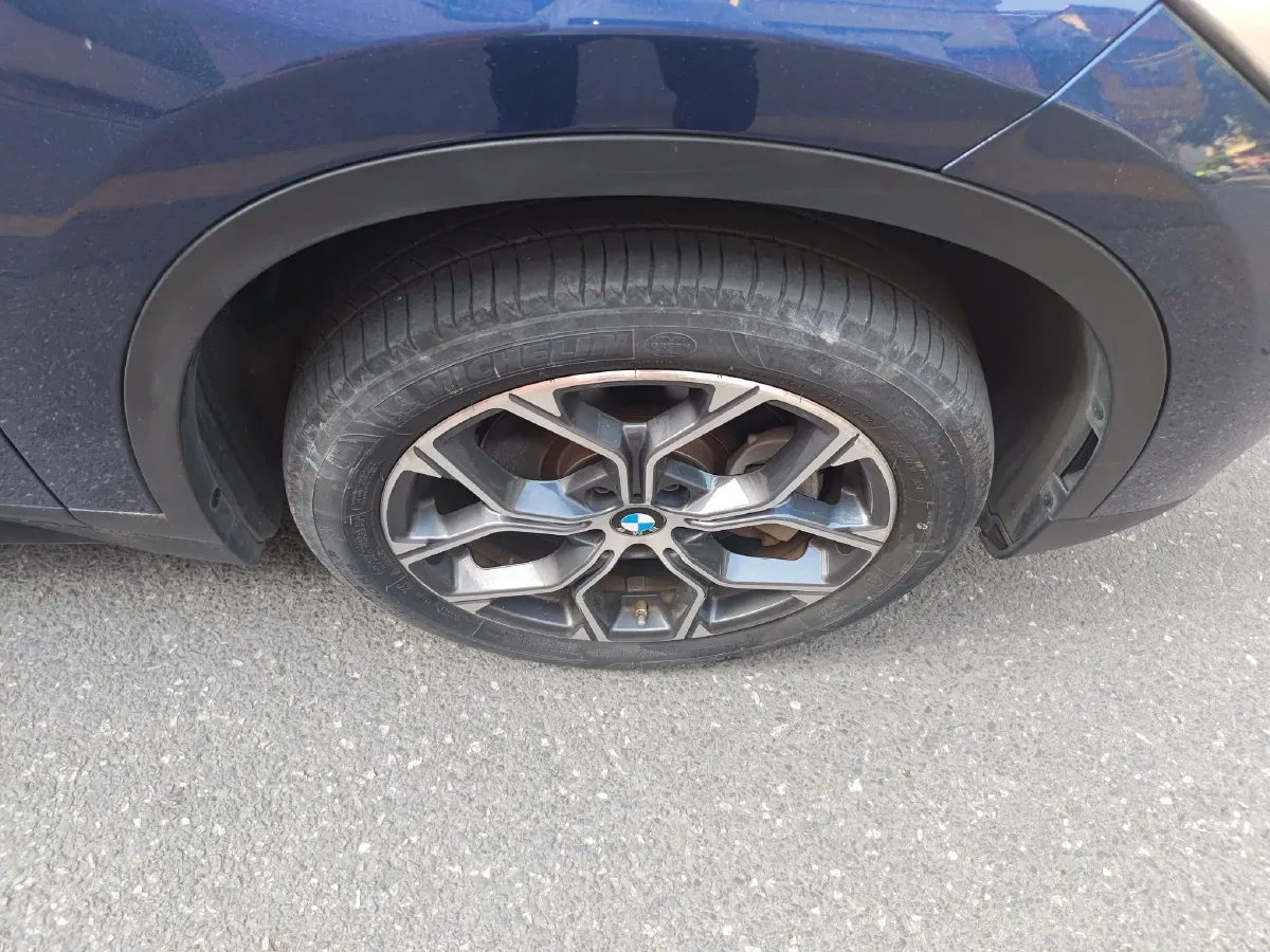 2022 BMW X1 2.0T 192HP L4 7DCT,autocango,china used car exporter,china ev exporter,chinese used car exporter,chinese used ev exporter