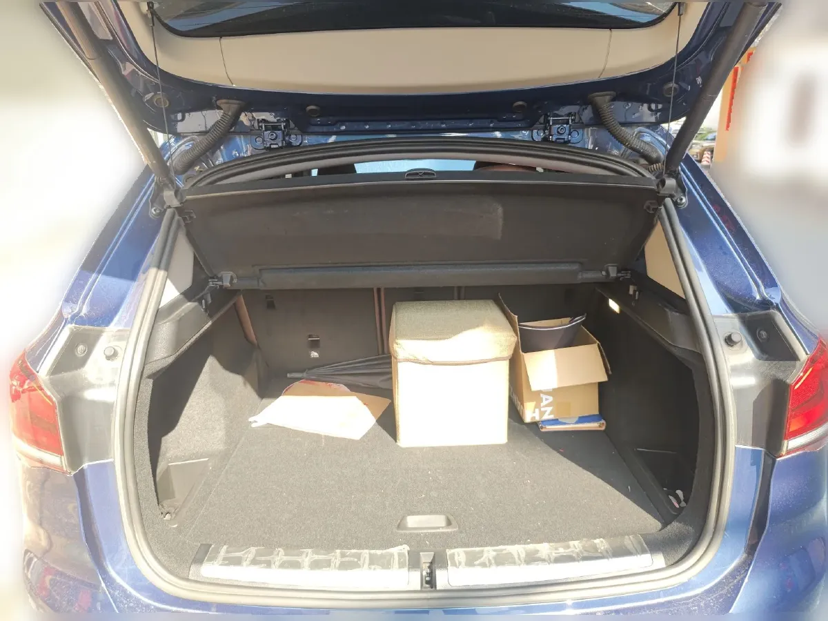 2022 BMW X1 2.0T 192HP L4 7DCT,autocango,china used car exporter,china ev exporter,chinese used car exporter,chinese used ev exporter