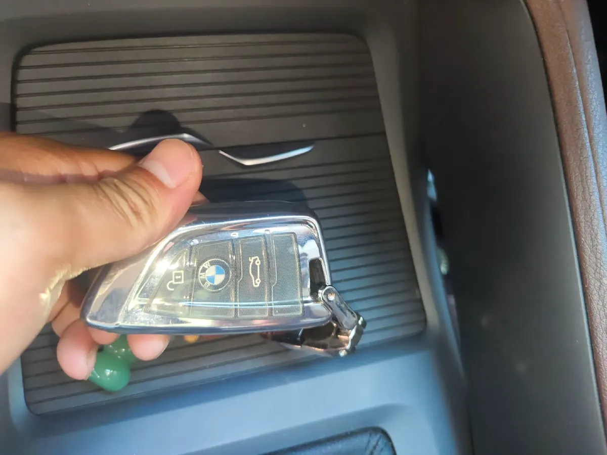 2022 BMW X1 2.0T 192HP L4 7DCT,autocango,china used car exporter,china ev exporter,chinese used car exporter,chinese used ev exporter