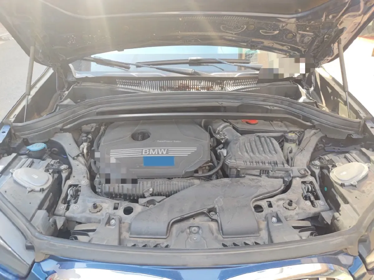 2022 BMW X1 2.0T 192HP L4 7DCT,autocango,china used car exporter,china ev exporter,chinese used car exporter,chinese used ev exporter