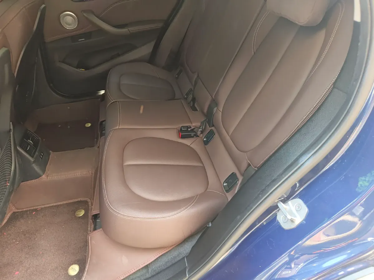 2022 BMW X1 2.0T 192HP L4 7DCT,autocango,china used car exporter,china ev exporter,chinese used car exporter,chinese used ev exporter