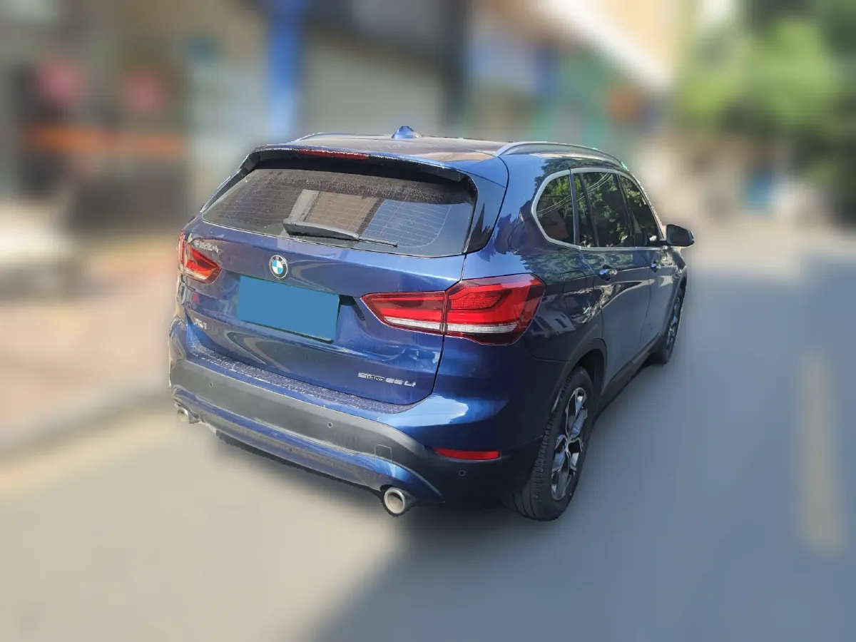 2022 BMW X1 2.0T 192HP L4 7DCT,autocango,china used car exporter,china ev exporter,chinese used car exporter,chinese used ev exporter