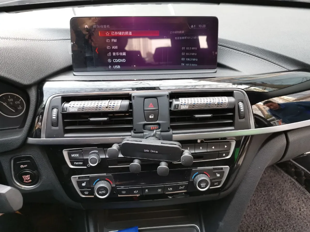 2019 BMW 3 Series 2.0T 184HP L4 8AT,autocango,china used car exporter,china ev exporter,chinese used car exporter,chinese used ev exporter