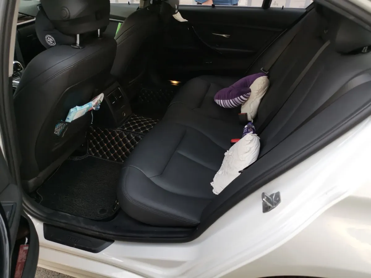 2019 BMW 3 Series 2.0T 184HP L4 8AT,autocango,china used car exporter,china ev exporter,chinese used car exporter,chinese used ev exporter