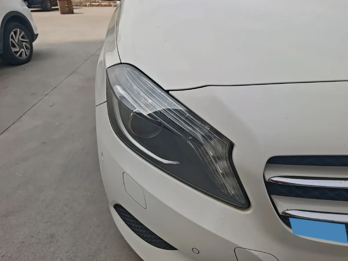 2015 Mercedes-Benz A Class 1.6T 122HP L4 7DCT,autocango,china used car exporter,china ev exporter,chinese used car exporter,chinese used ev exporter
