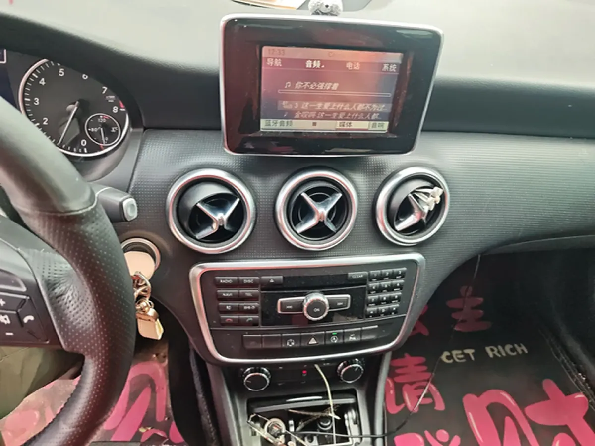 2015 Mercedes-Benz A Class 1.6T 122HP L4 7DCT,autocango,china used car exporter,china ev exporter,chinese used car exporter,chinese used ev exporter