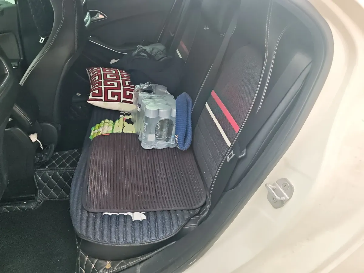 2015 Mercedes-Benz A Class 1.6T 122HP L4 7DCT,autocango,china used car exporter,china ev exporter,chinese used car exporter,chinese used ev exporter