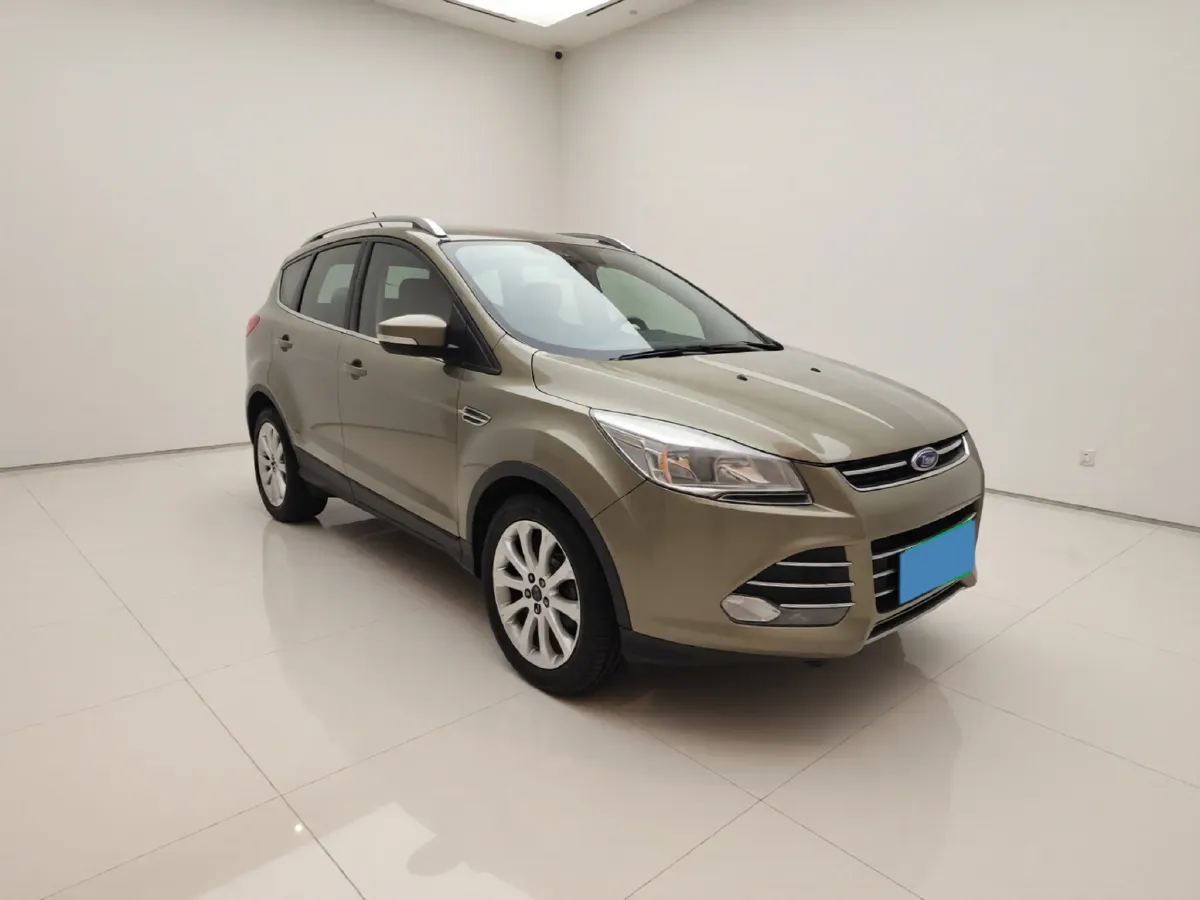 2015 Ford Kuga 1.5T 181HP L4 6AT,autocango,china used car exporter,china ev exporter,chinese used car exporter,chinese used ev exporter