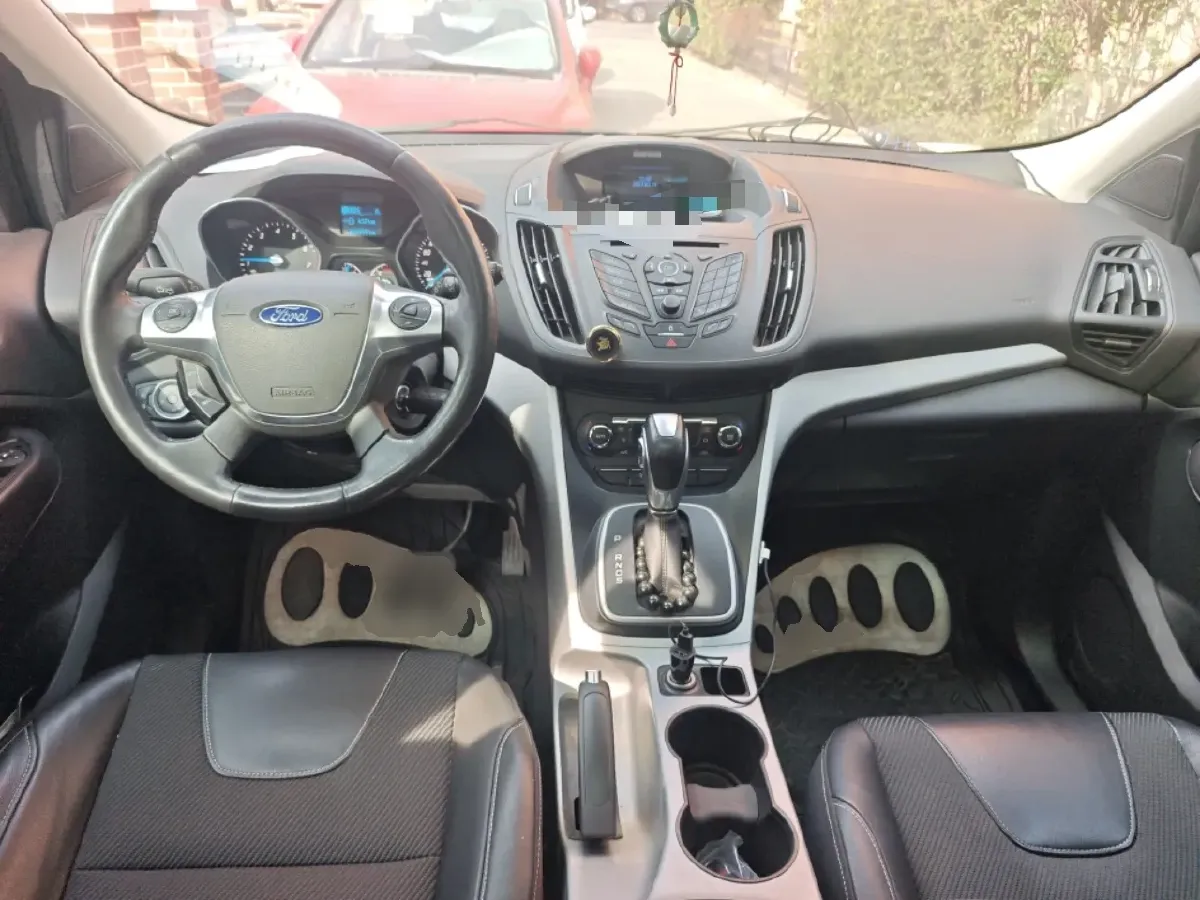 2015 Ford Kuga 1.5T 181HP L4 6AT,autocango,china used car exporter,china ev exporter,chinese used car exporter,chinese used ev exporter