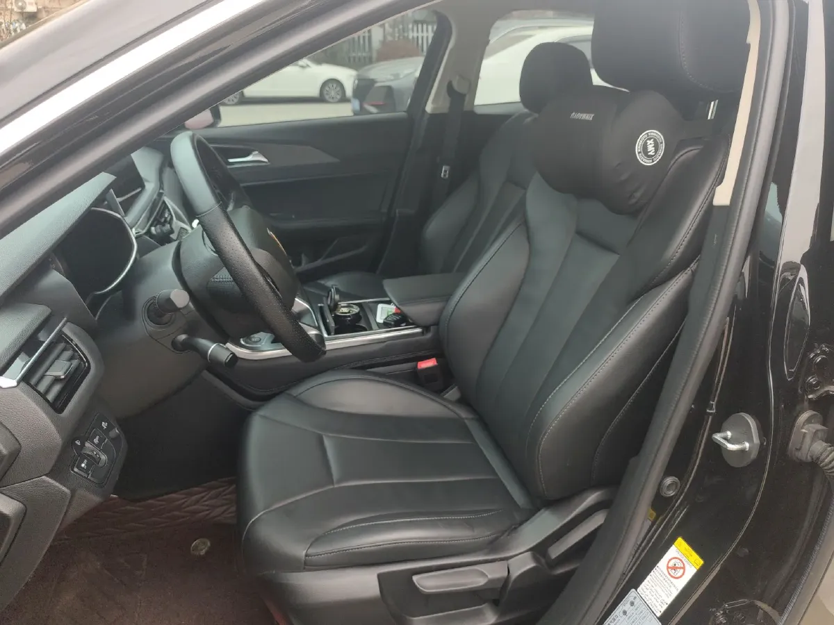 2022 HongQi H5 1.5T 169HP L4 7DCT,autocango,china used car exporter,china ev exporter,chinese used car exporter,chinese used ev exporter