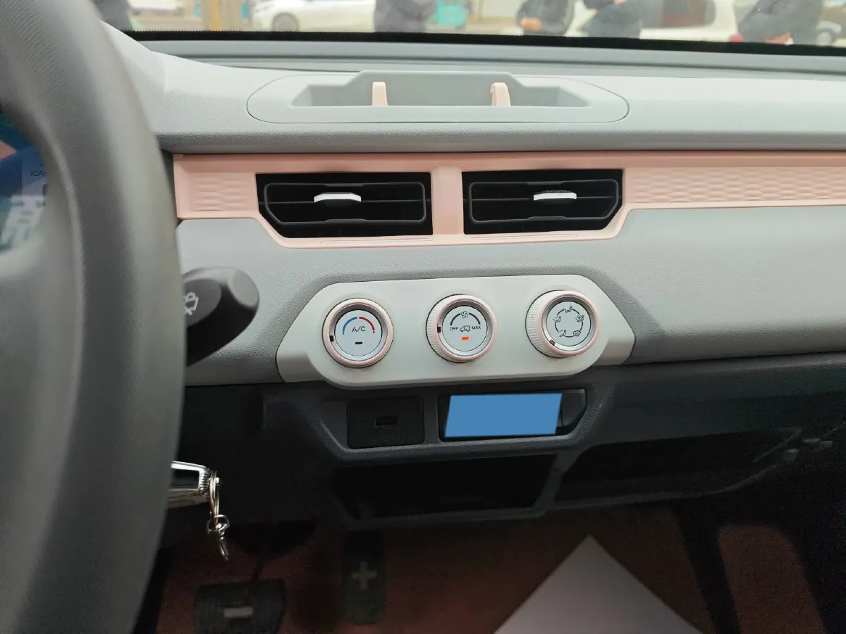 2022 Chery QQ Ice Cream BEV 13.9KWH,autocango,china used car exporter,china ev exporter,chinese used car exporter,chinese used ev exporter