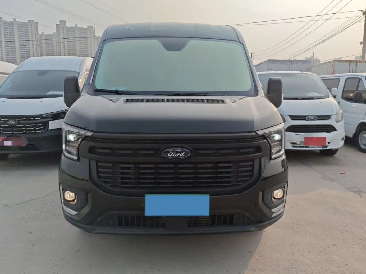 2024 Ford TransitT8 2.0T 154HP L4 6MT,autocango,china used car exporter,china ev exporter,chinese used car exporter,chinese used ev exporter