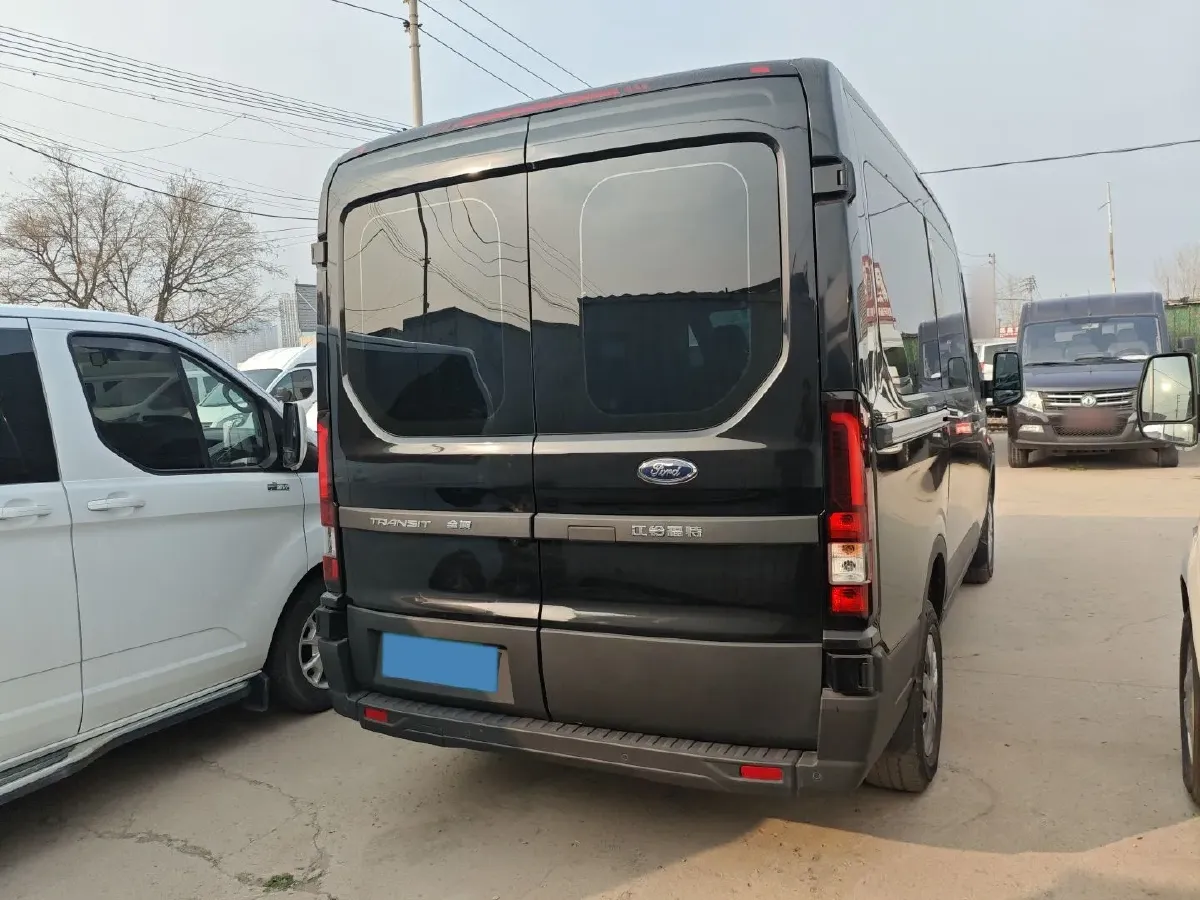 2024 Ford TransitT8 2.0T 154HP L4 6MT,autocango,china used car exporter,china ev exporter,chinese used car exporter,chinese used ev exporter