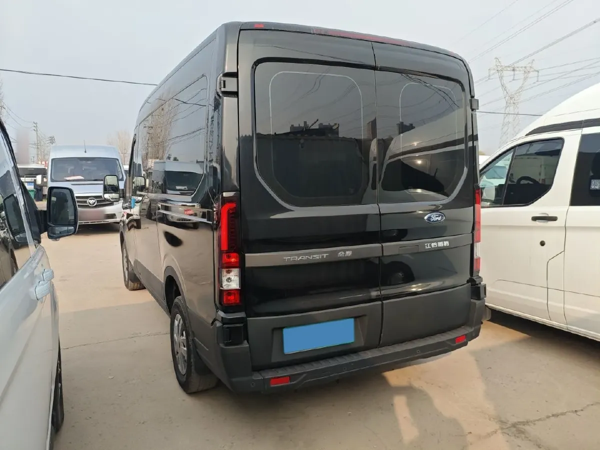 2024 Ford TransitT8 2.0T 154HP L4 6MT,autocango,china used car exporter,china ev exporter,chinese used car exporter,chinese used ev exporter