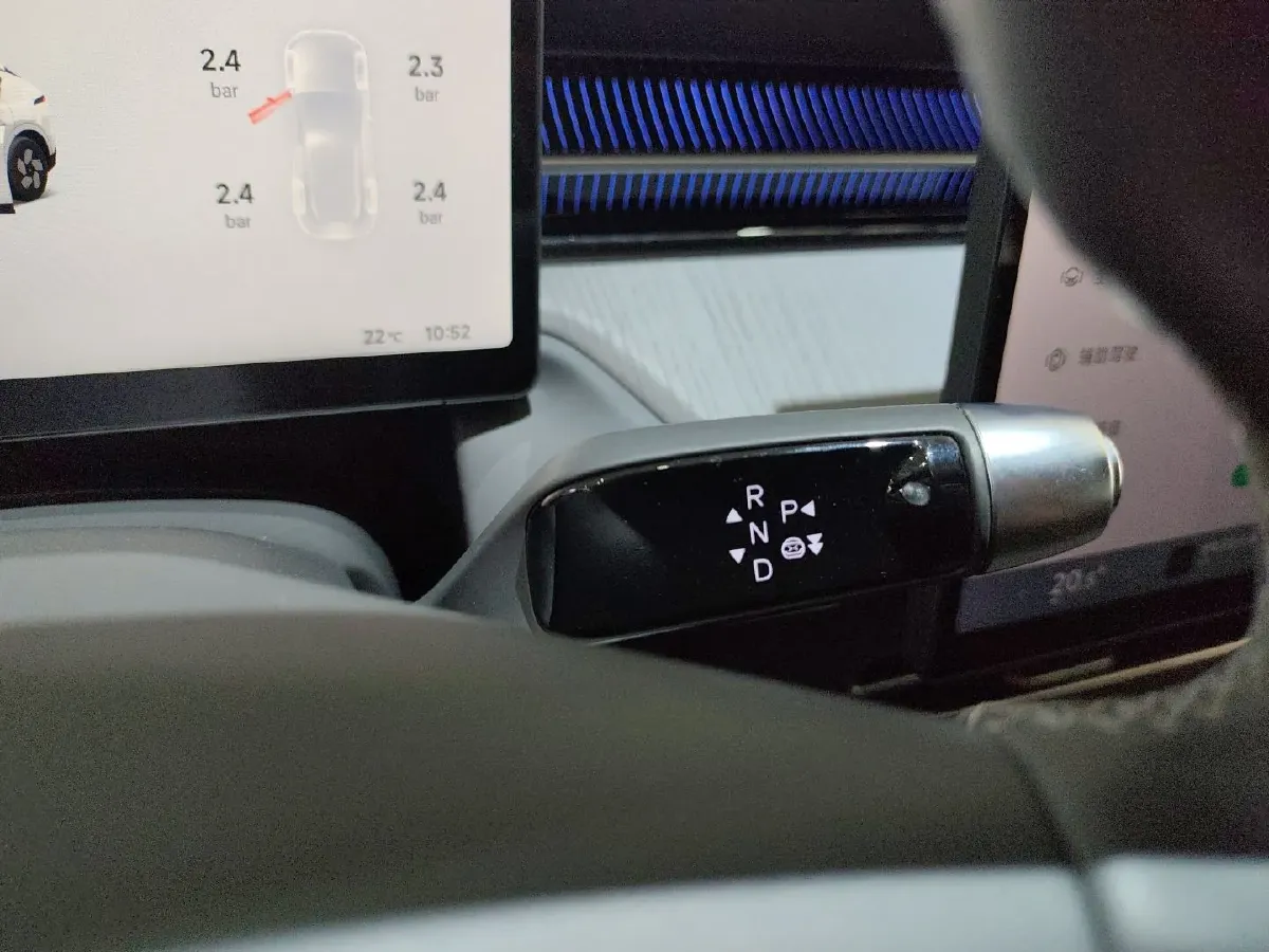 2025 Xpeng G6 BEV 68.5KWH,autocango,china used car exporter,china ev exporter,chinese used car exporter,chinese used ev exporter