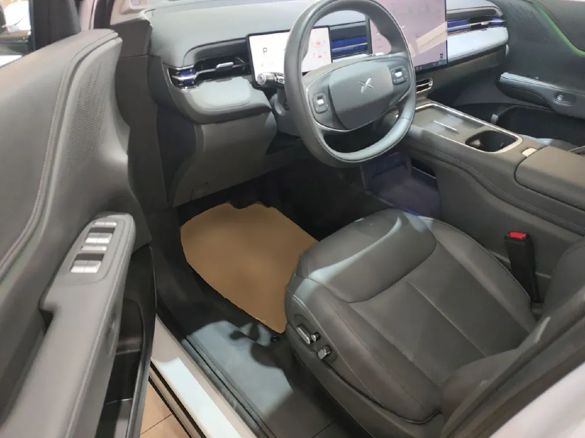 2025 Xpeng G6 BEV 68.5KWH,autocango,china used car exporter,china ev exporter,chinese used car exporter,chinese used ev exporter