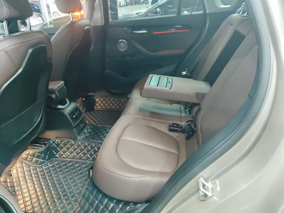 2022 BMW X1 2.0T 192HP L4 7DCT,autocango,china used car exporter,china ev exporter,chinese used car exporter,chinese used ev exporter