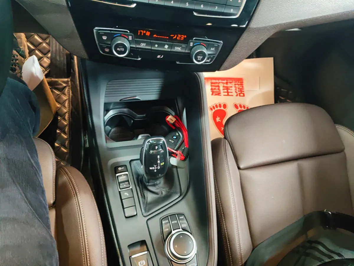 2022 BMW X1 2.0T 192HP L4 7DCT,autocango,china used car exporter,china ev exporter,chinese used car exporter,chinese used ev exporter