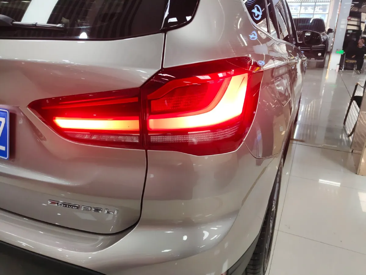 2022 BMW X1 2.0T 192HP L4 7DCT,autocango,china used car exporter,china ev exporter,chinese used car exporter,chinese used ev exporter