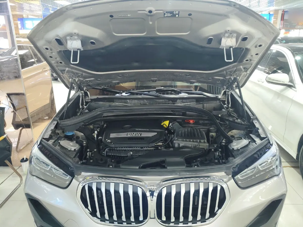 2022 BMW X1 2.0T 192HP L4 7DCT,autocango,china used car exporter,china ev exporter,chinese used car exporter,chinese used ev exporter