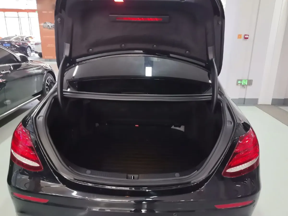 2019 Mercedes-Benz E Class 2.0T 258HP L4 9AT,autocango,china used car exporter,china ev exporter,chinese used car exporter,chinese used ev exporter