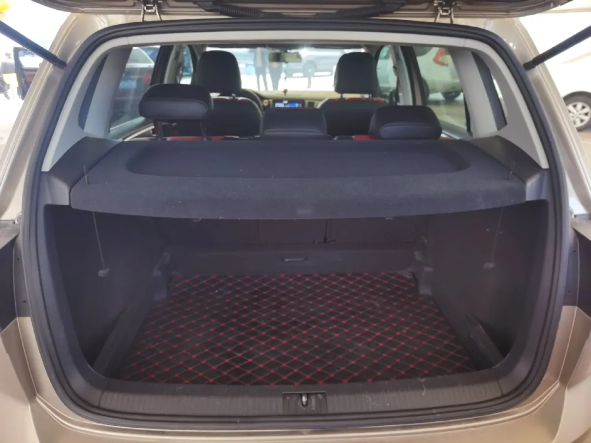 2018 Volkswagen Golf Sportsvan 1.6L 110HP L4 6AT,autocango,china used car exporter,china ev exporter,chinese used car exporter,chinese used ev exporter