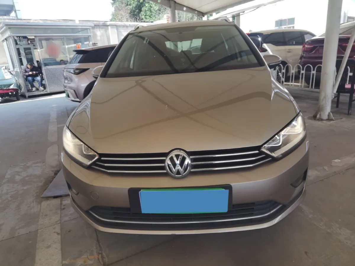 2018 Volkswagen Golf Sportsvan 1.6L 110HP L4 6AT,autocango,china used car exporter,china ev exporter,chinese used car exporter,chinese used ev exporter