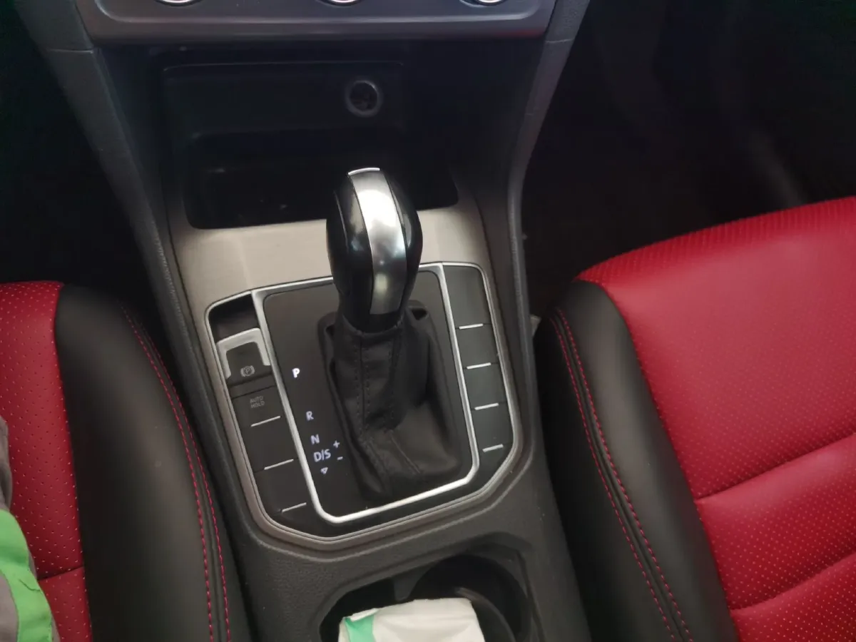 2018 Volkswagen Golf Sportsvan 1.6L 110HP L4 6AT,autocango,china used car exporter,china ev exporter,chinese used car exporter,chinese used ev exporter