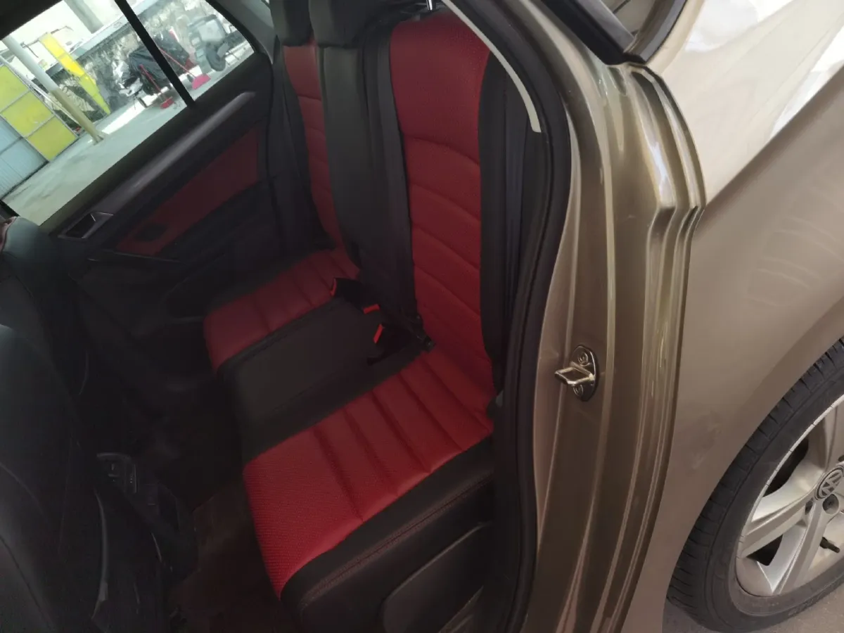 2018 Volkswagen Golf Sportsvan 1.6L 110HP L4 6AT,autocango,china used car exporter,china ev exporter,chinese used car exporter,chinese used ev exporter