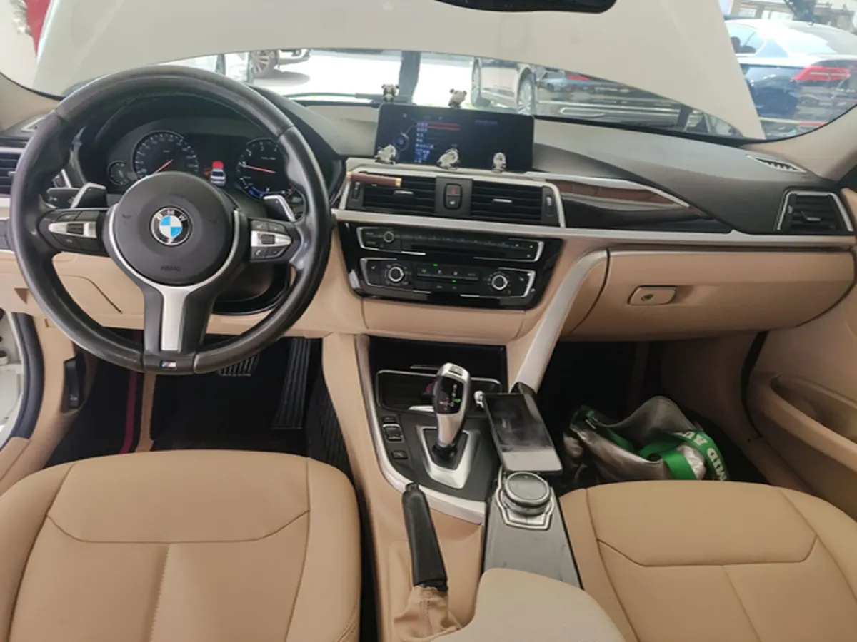 2015 BMW 3 Series 1.6T 136HP L4 8AT,autocango,china used car exporter,china ev exporter,chinese used car exporter,chinese used ev exporter