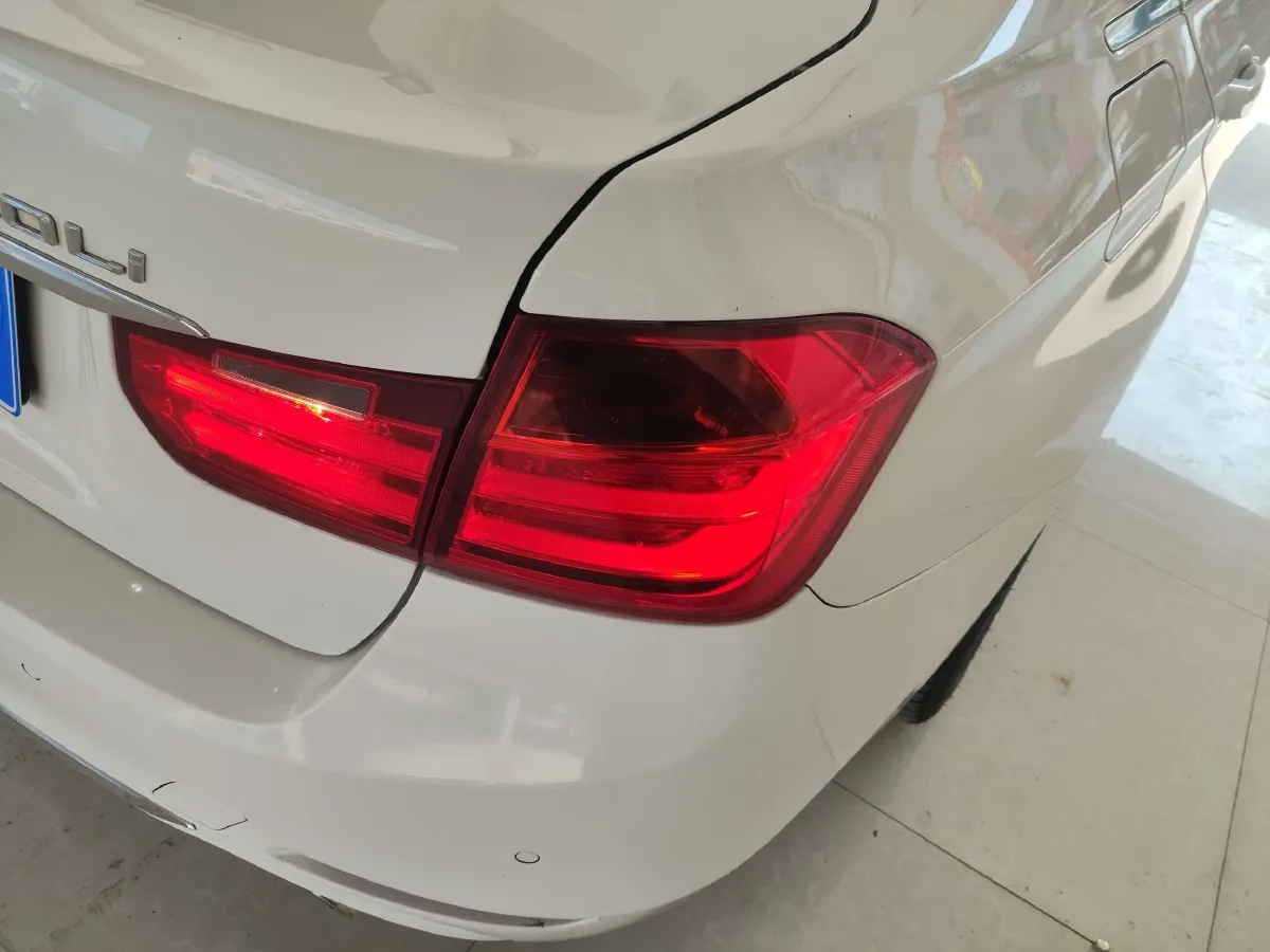 2015 BMW 3 Series 1.6T 136HP L4 8AT,autocango,china used car exporter,china ev exporter,chinese used car exporter,chinese used ev exporter