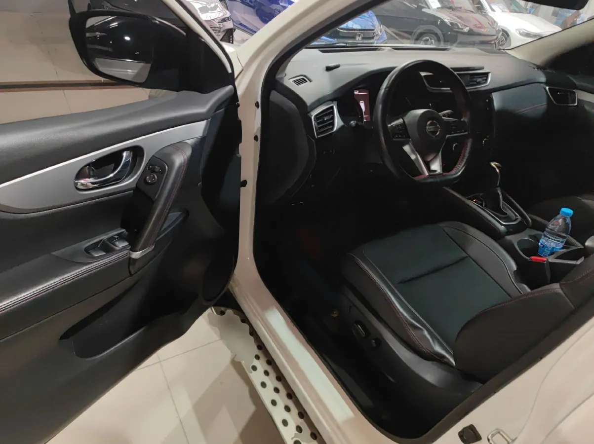 2019 Nissan Qashqai 2.0L 154HP L4 CVT,autocango,china used car exporter,china ev exporter,chinese used car exporter,chinese used ev exporter