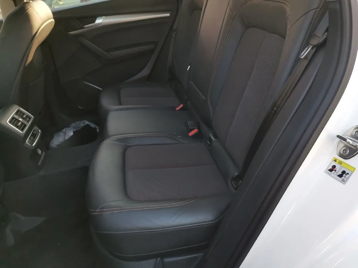 2018 Audi Q5L 2.0T 252HP L4 7DCT,autocango,china used car exporter,china ev exporter,chinese used car exporter,chinese used ev exporter