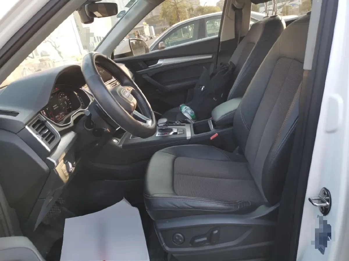 2018 Audi Q5L 2.0T 252HP L4 7DCT,autocango,china used car exporter,china ev exporter,chinese used car exporter,chinese used ev exporter