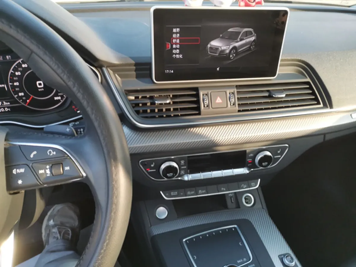 2018 Audi Q5L 2.0T 252HP L4 7DCT,autocango,china used car exporter,china ev exporter,chinese used car exporter,chinese used ev exporter