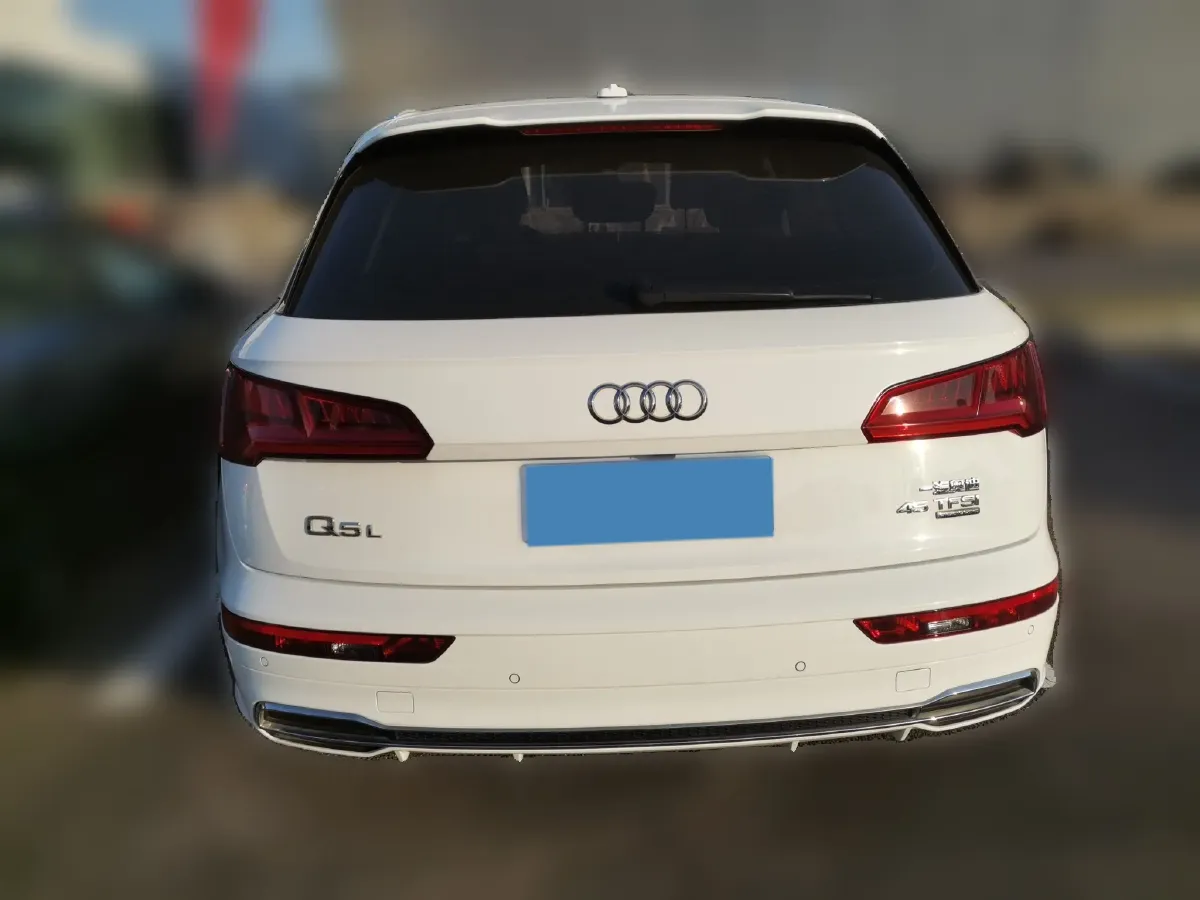 2018 Audi Q5L 2.0T 252HP L4 7DCT,autocango,china used car exporter,china ev exporter,chinese used car exporter,chinese used ev exporter