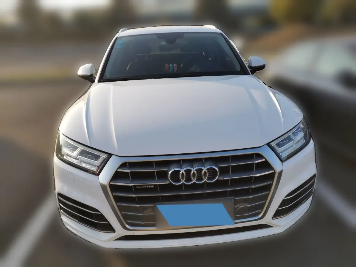 2018 Audi Q5L 2.0T 252HP L4 7DCT,autocango,china used car exporter,china ev exporter,chinese used car exporter,chinese used ev exporter
