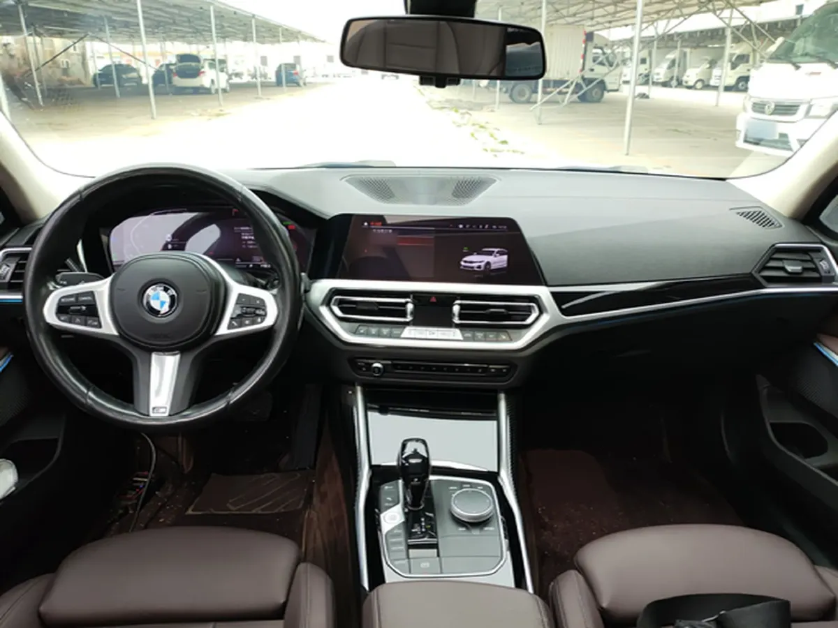 2021 BMW 3 Series 2.0T 156HP L4 8AT,autocango,china used car exporter,china ev exporter,chinese used car exporter,chinese used ev exporter