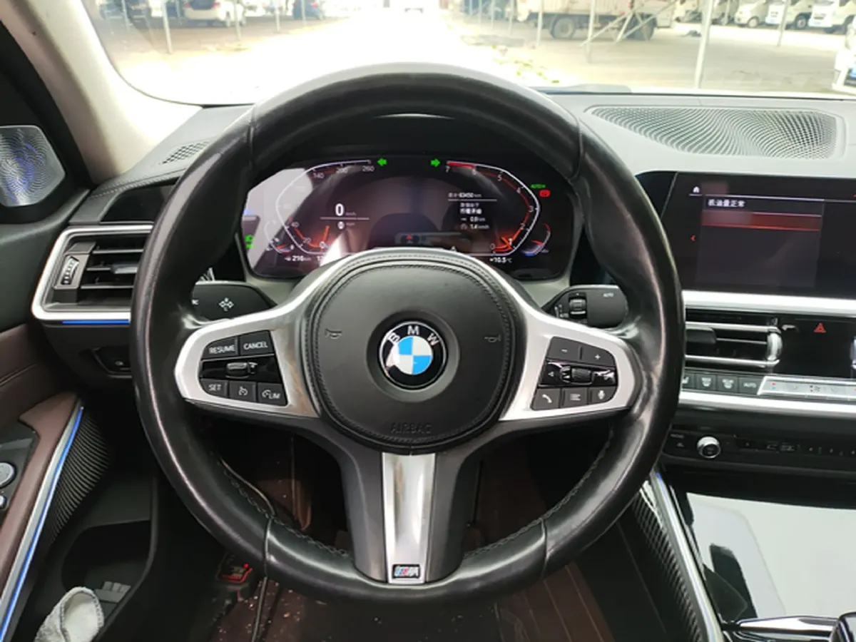 2021 BMW 3 Series 2.0T 156HP L4 8AT,autocango,china used car exporter,china ev exporter,chinese used car exporter,chinese used ev exporter