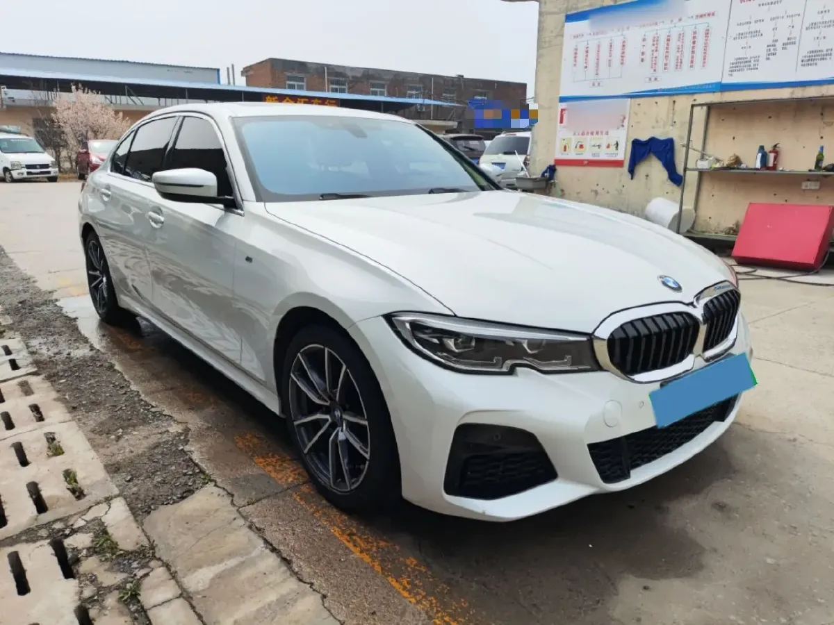 2021 BMW 3 Series 2.0T 156HP L4 8AT,autocango,china used car exporter,china ev exporter,chinese used car exporter,chinese used ev exporter
