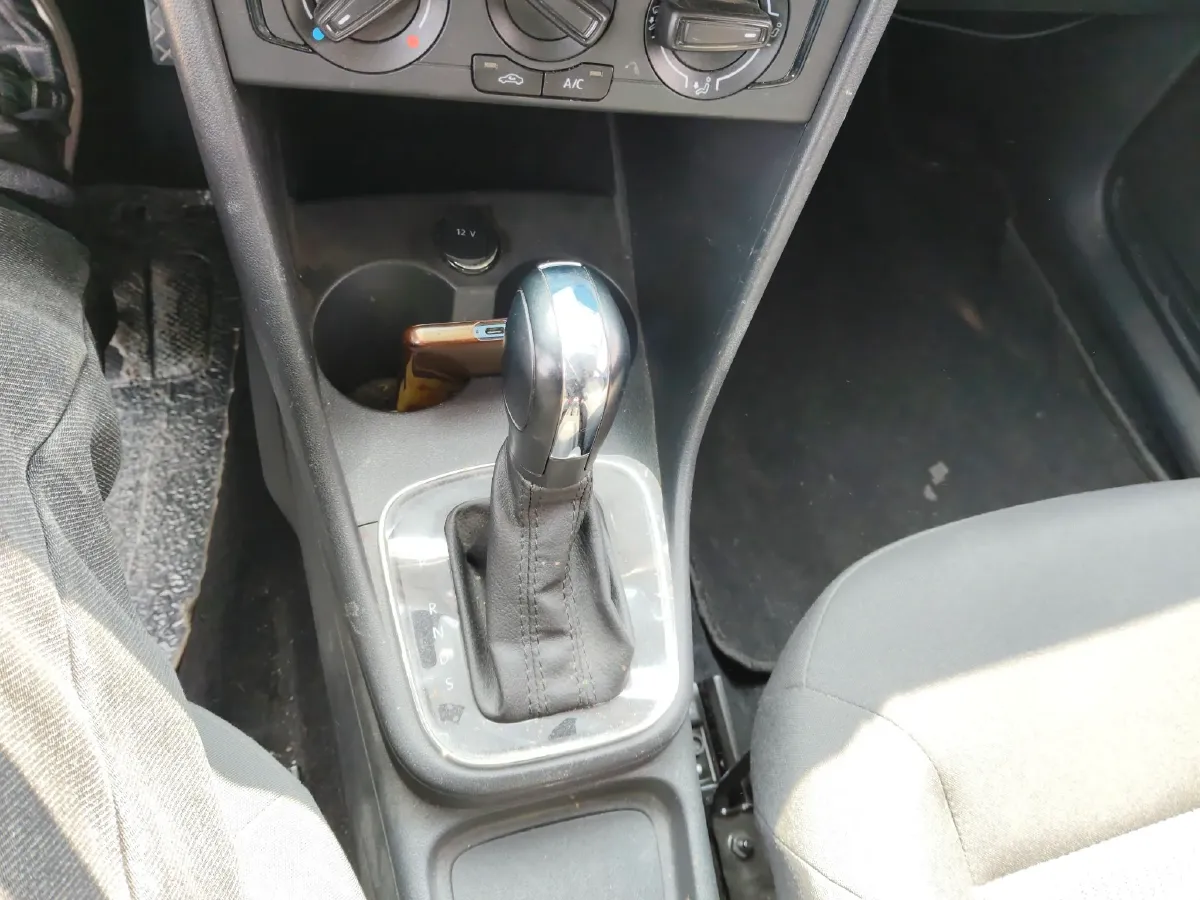 2018 Volkswagen Santana 1.5L 110HP L4 6AT,autocango,china used car exporter,china ev exporter,chinese used car exporter,chinese used ev exporter